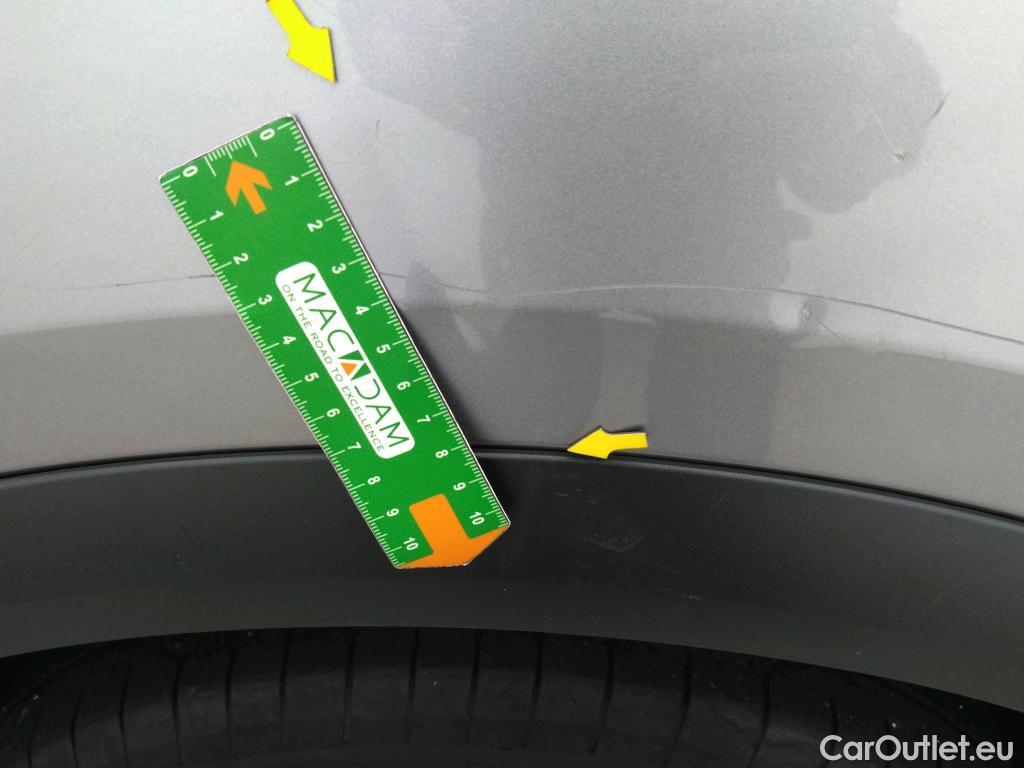  DS  DS7 DS DS 7 Crossback / 2017 / 5P / SUV BlueHDi 130 Manuel Business #17