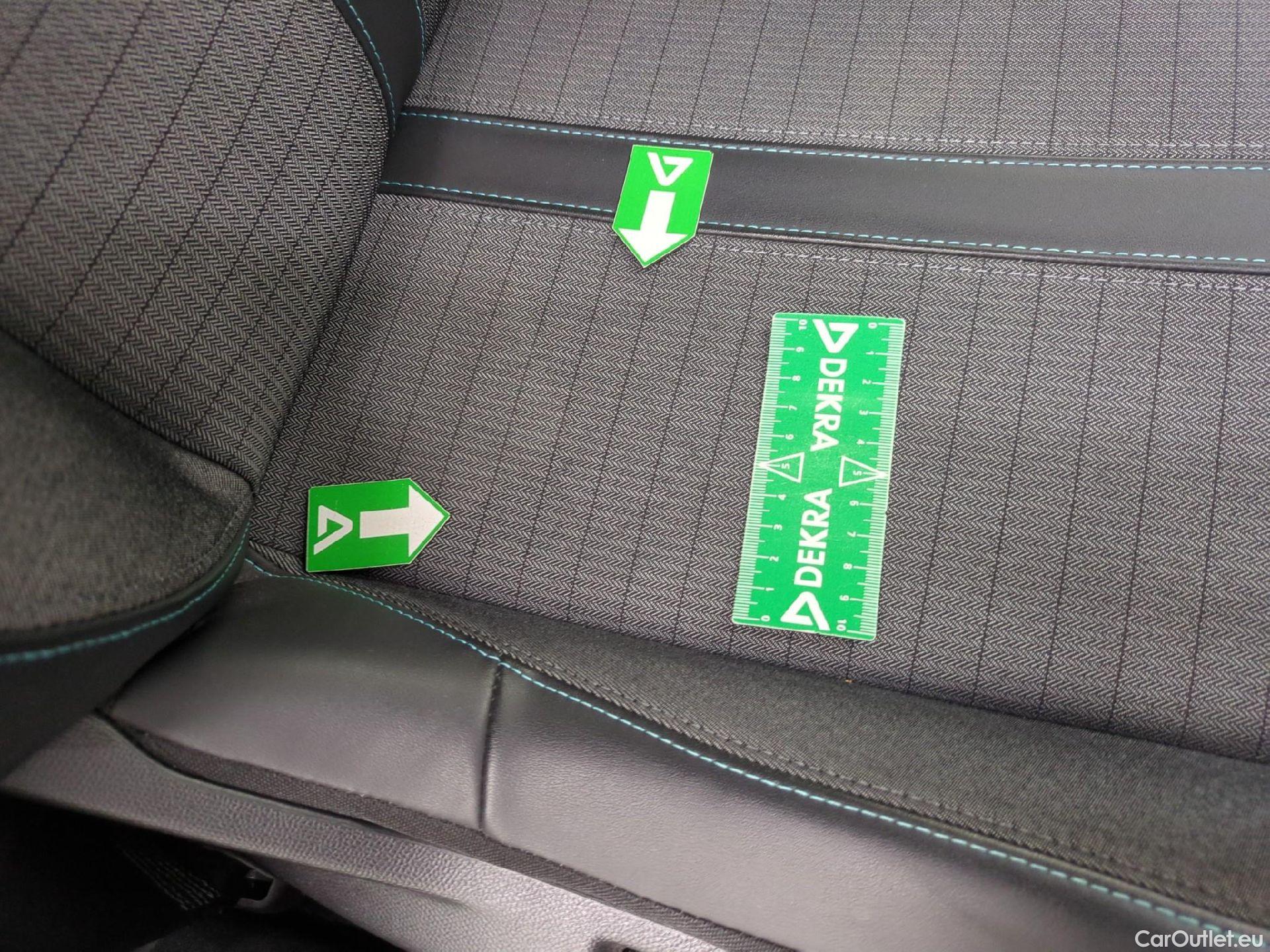  Peugeot  2008  Allure Business 1.5 HDi 110CV BVM6 E6d #9