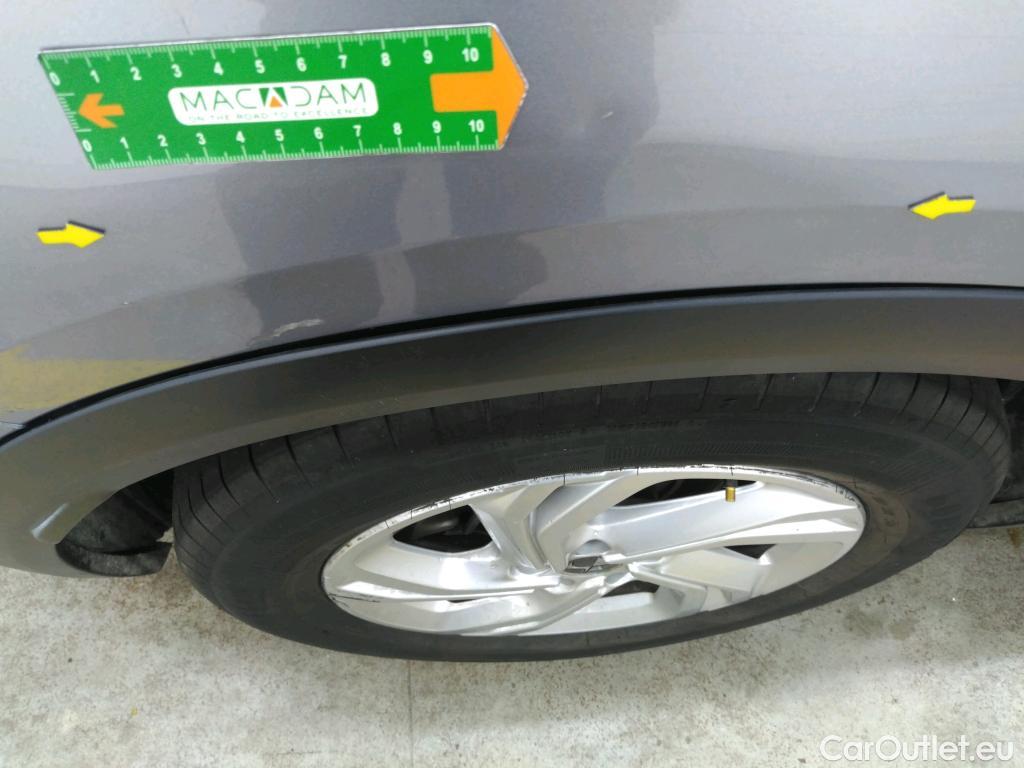  DS  DS7 DS DS 7 Crossback / 2017 / 5P / SUV BlueHDi 130 Manuel Business #9