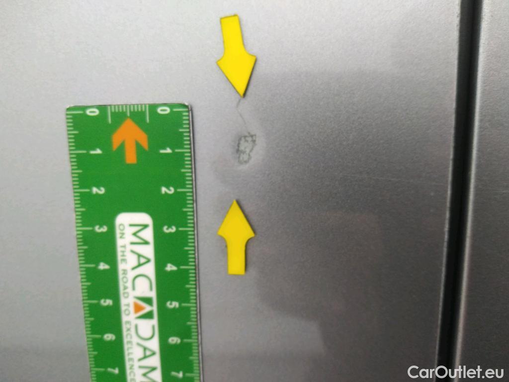  DS  DS7 DS DS 7 Crossback / 2017 / 5P / SUV BlueHDi 130 Manuel Business #33