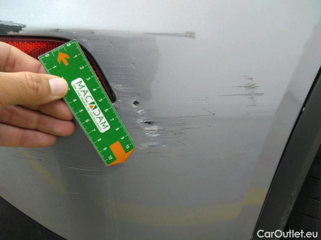  DS  DS7 DS DS 7 Crossback / 2017 / 5P / SUV BlueHDi 130 Manuel Business #62