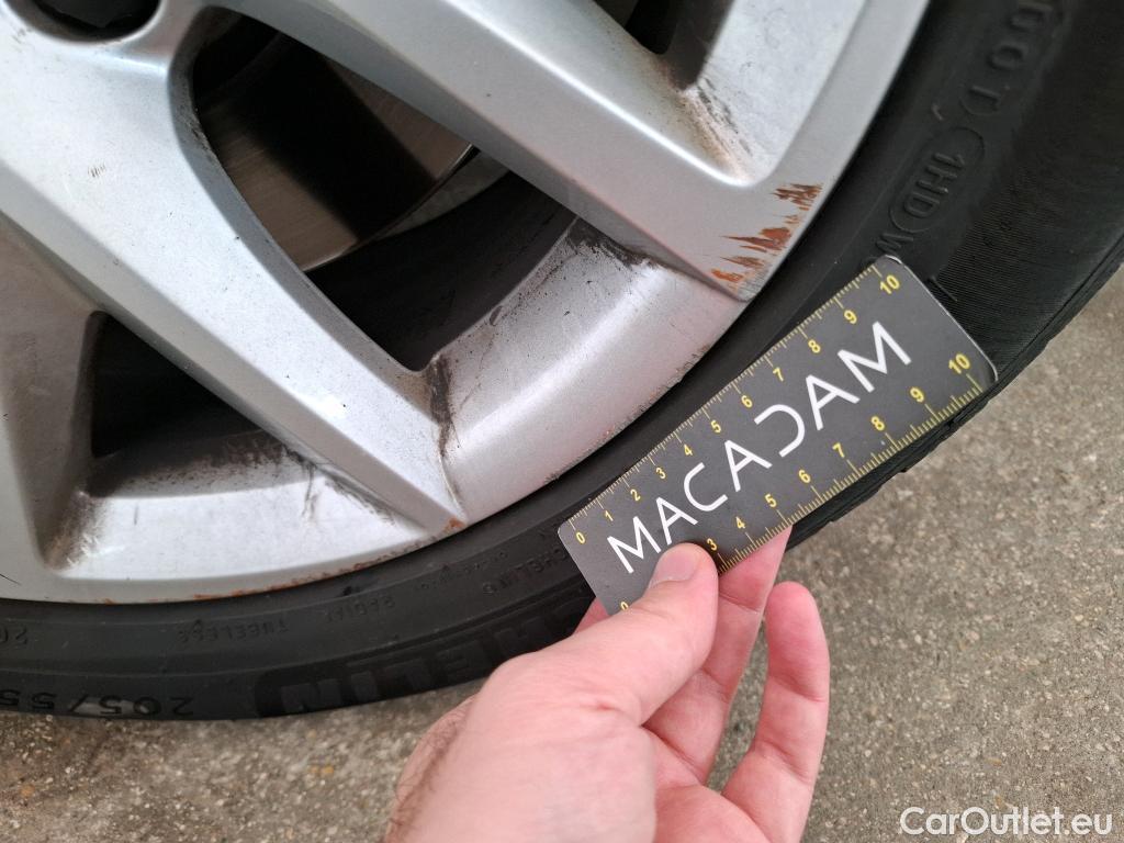  Seat  Leon SEAT  Sportstourer / 2020 / 5P / Break 2.0 TDI 150 DSG S&S Style Business #4