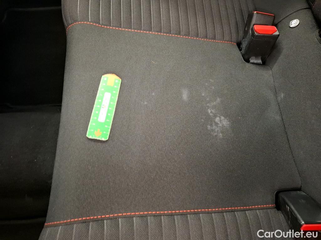  Peugeot  2008  Active Pack 1.5 HDi 110CV BVM6 E6d #17