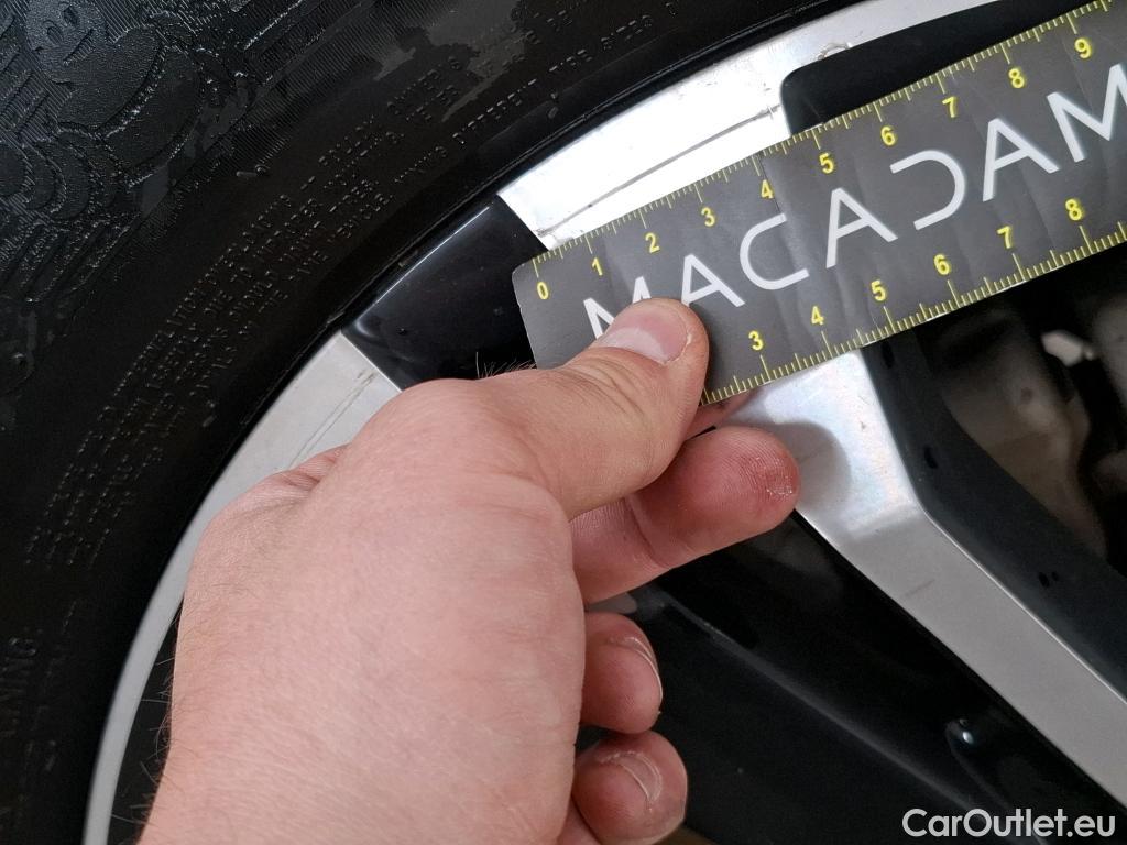  Peugeot  2008  Allure Business 1.5 HDi 130CV BVA8 E6d #9