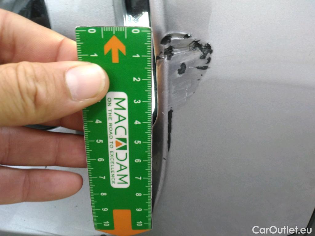  DS  DS7 DS DS 7 Crossback / 2017 / 5P / SUV BlueHDi 130 Manuel Business #74