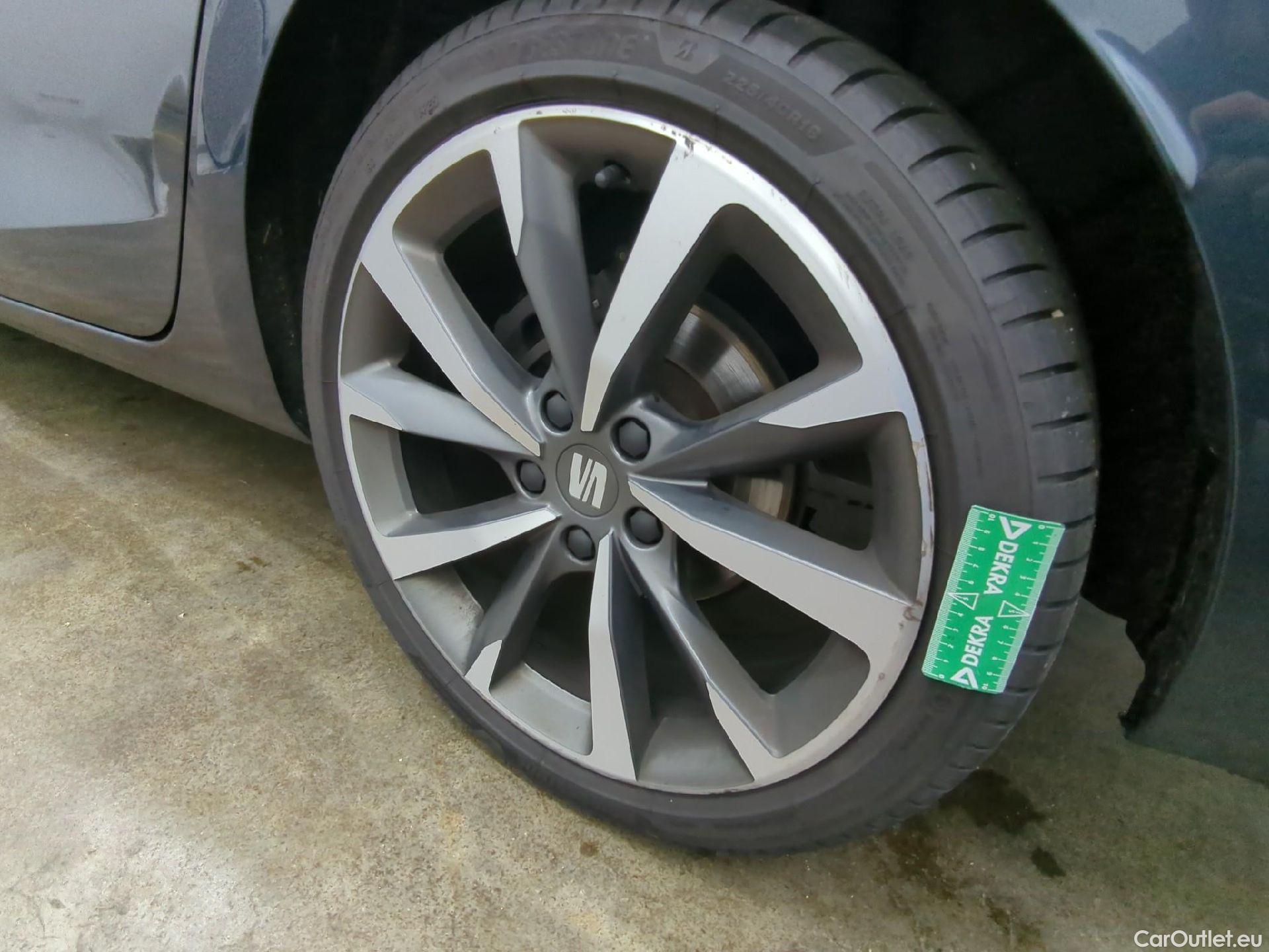  Seat  Leon  Sportstourer FR 2.0 TDI 150CV BVA7 E6d #7