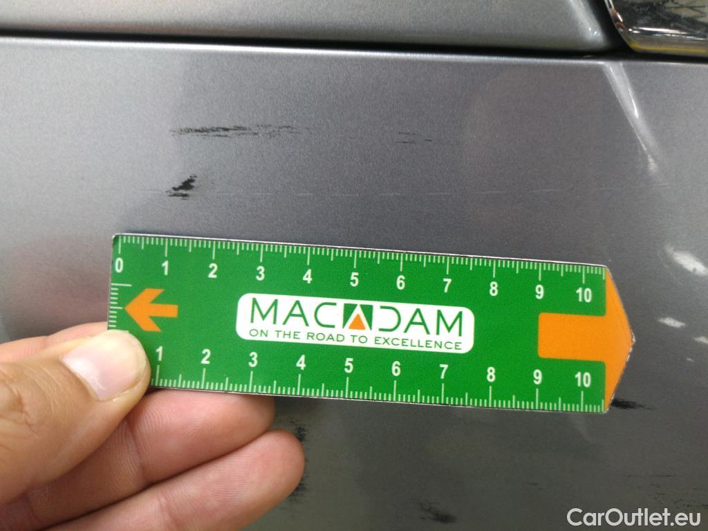  DS  DS7 DS DS 7 Crossback / 2017 / 5P / SUV BlueHDi 130 Manuel Business #70