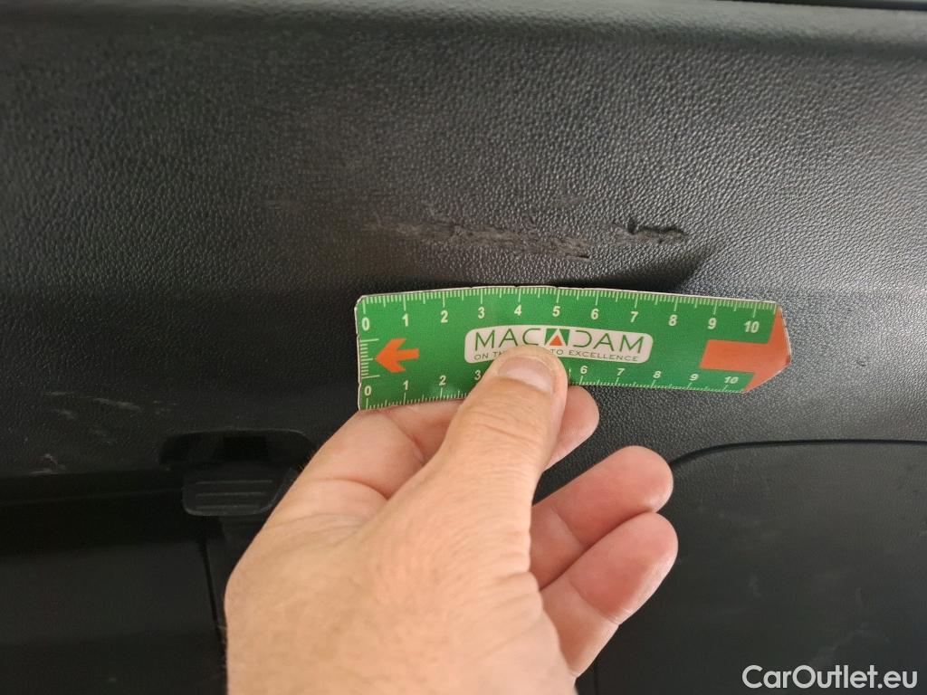  Opel   Grandland X Grandland X Elegance Business 1.5 130CV BVA8 E6d #24