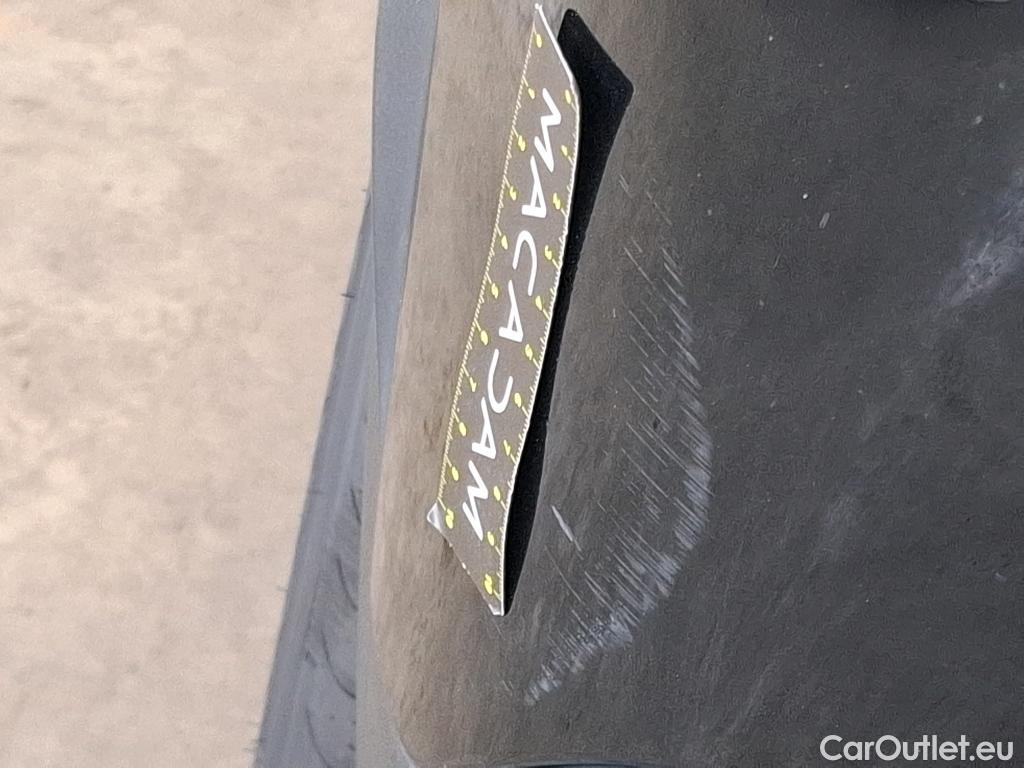  Peugeot  2008  Allure 1.5 HDi 130CV BVA8 E6d #11