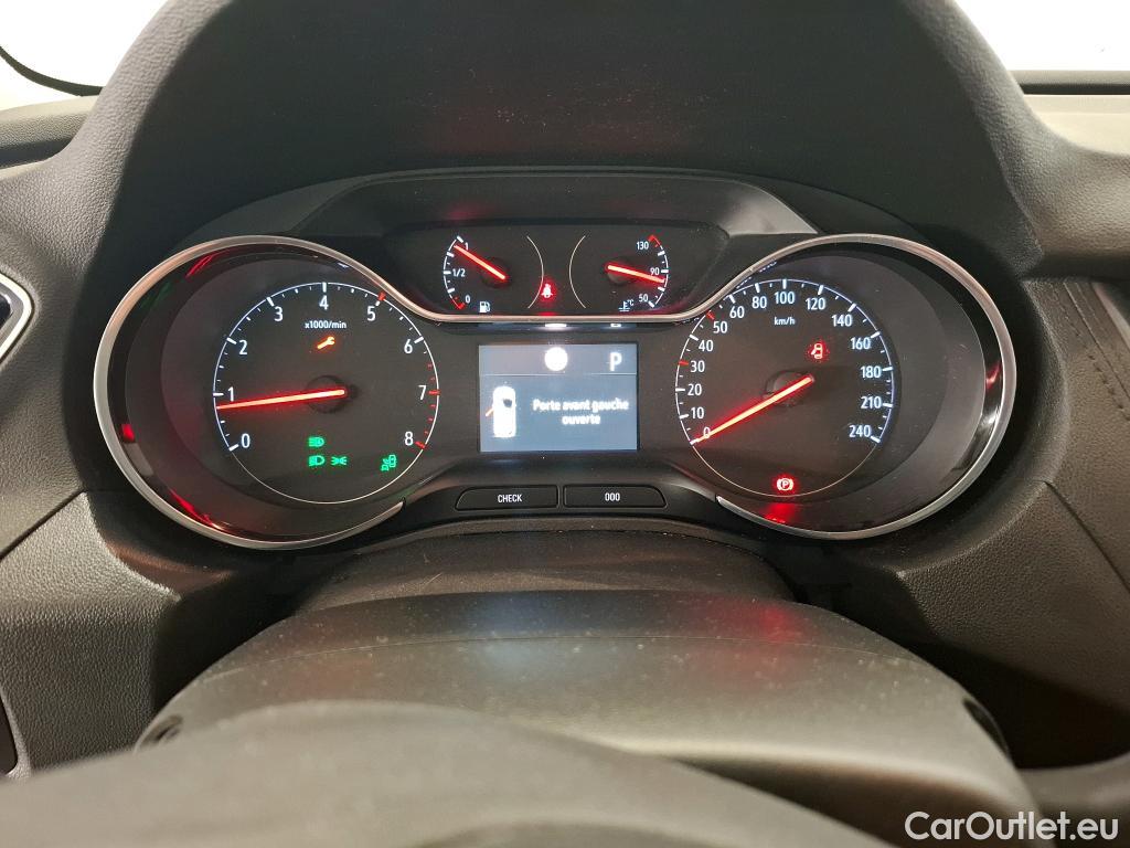  Opel   Grandland X Grandland X Elegance Business 1.5 130CV BVA8 E6d #44