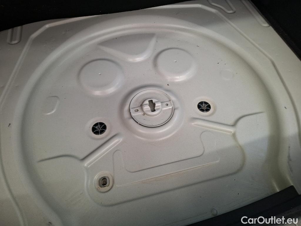  Volkswagen  Tiguan VOLKSWAGEN  / 2020 / 5P / SUV 2.0 TDI 150 DSG7 R-Line #20