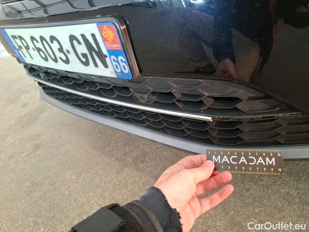  Volkswagen  Tiguan VOLKSWAGEN  / 2016 / 5P / SUV 1.5 TSI 150 EVO DSG7 Carat #23