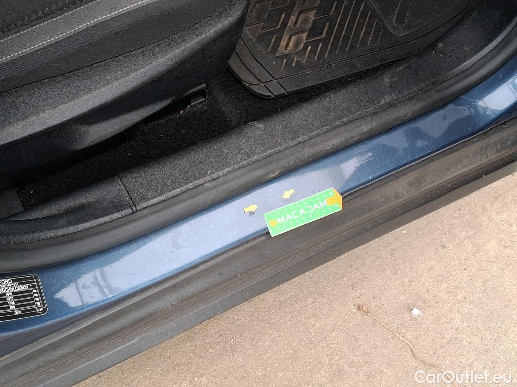  Ford  Focus  Berline Trend Business 1.5 EcoBlue 120CV BVA8 E6dT #18