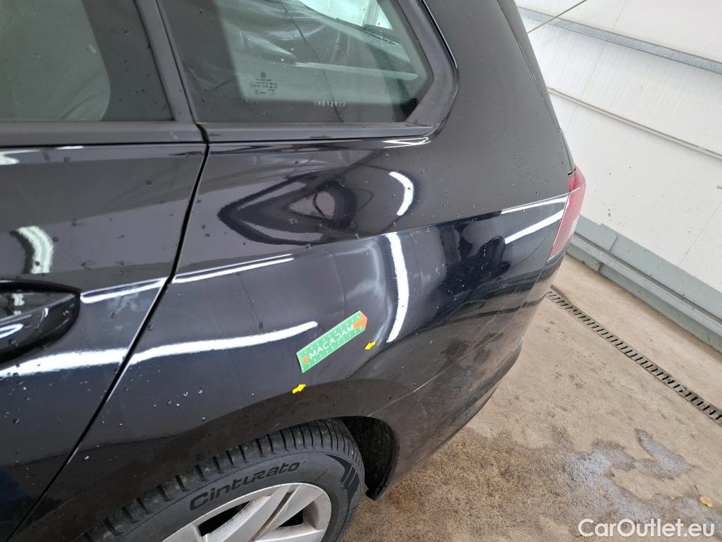  Volkswagen  Golf  VOLKSWAGEN SW / 2020 / 5P / Break 2.0 TDI SCR 115 DSG7 Life Business #3