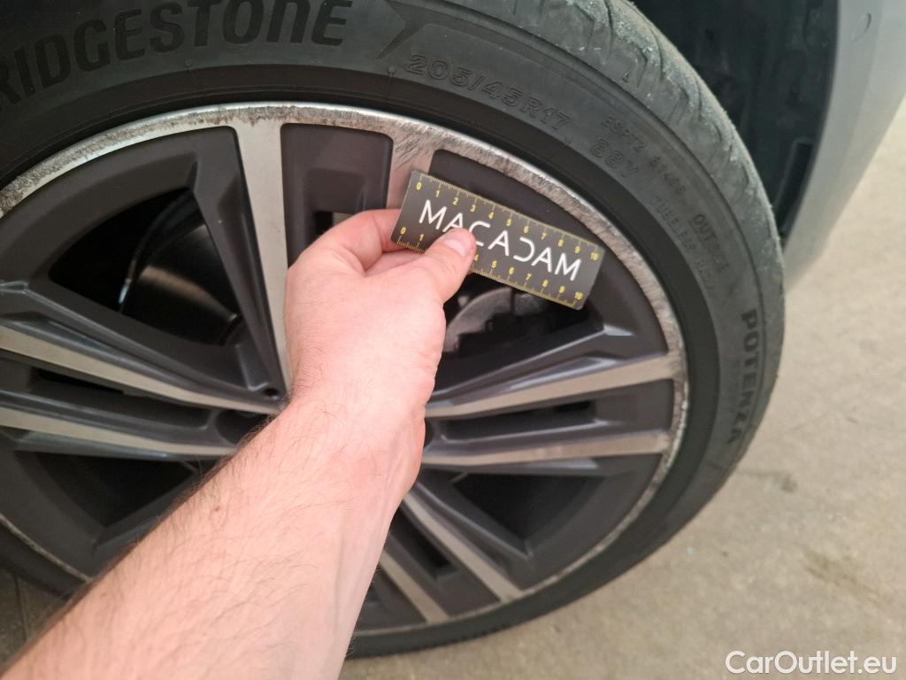  Bmw  Serie 1 BMW Série 1 / 2019 / 5P / Berline 116i DKG7 Business Design #13