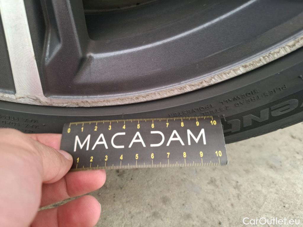  Bmw  Serie 1 BMW Série 1 / 2019 / 5P / Berline 1.5 116I Business Design #83