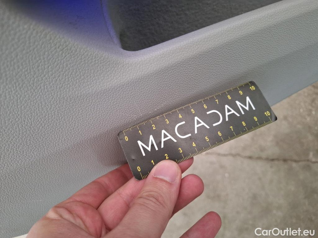  Volkswagen  Golf  VOLKSWAGEN / 2020 / 5P / Berline 2.0 TDI SCR 150 DSG7 Life Busi 1st #25