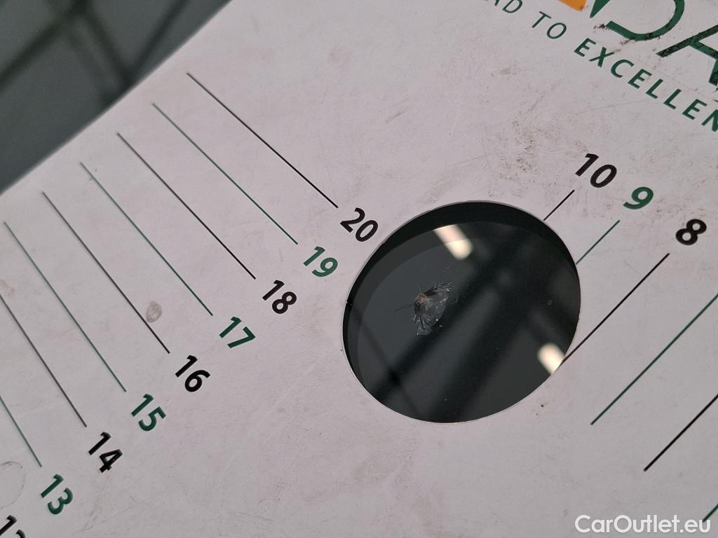  Volkswagen  Tiguan VOLKSWAGEN  / 2016 / 5P / SUV 1.5 TSI 150 EVO DSG7 Carat #2