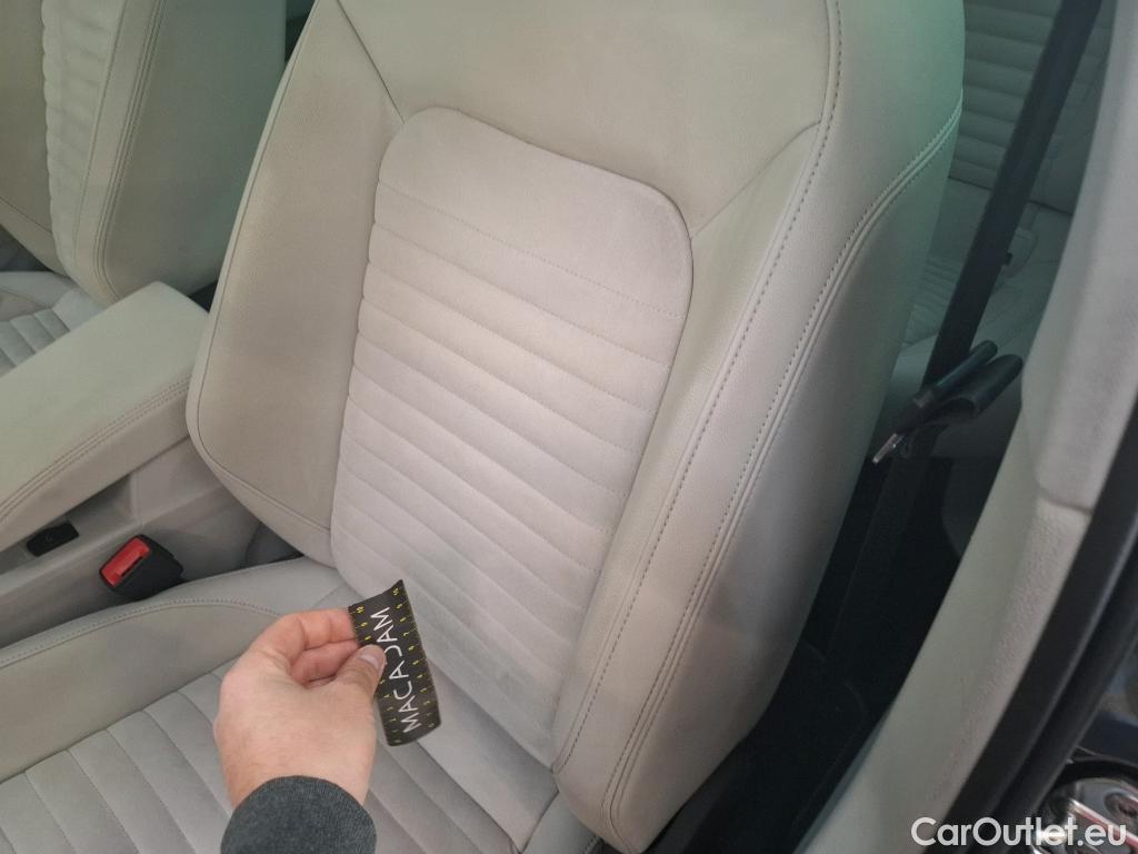  Volkswagen  Passat VOLKSWAGEN  / 2019 / 4P / Berline 1.4 TSI DSG HYBRIDE RECHARGEABLE GTE #12