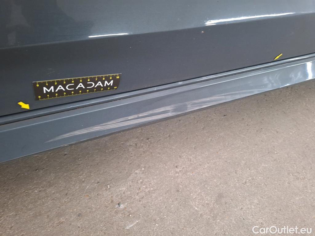  Audi  A3 AUDI  Berline 4p Berline 2.0 TDI 150 S TRONIC S LINE #6