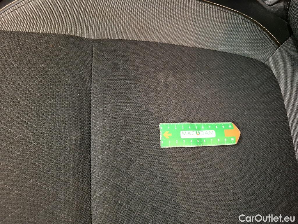  Opel   Grandland X Grandland X Elegance Business 1.5 130CV BVA8 E6d #39