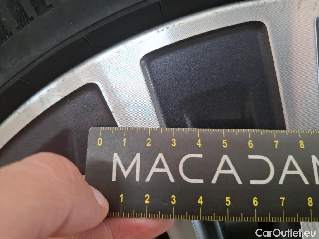  Bmw  Serie 1 BMW Série 1 / 2019 / 5P / Berline 1.5 116I Business Design #75