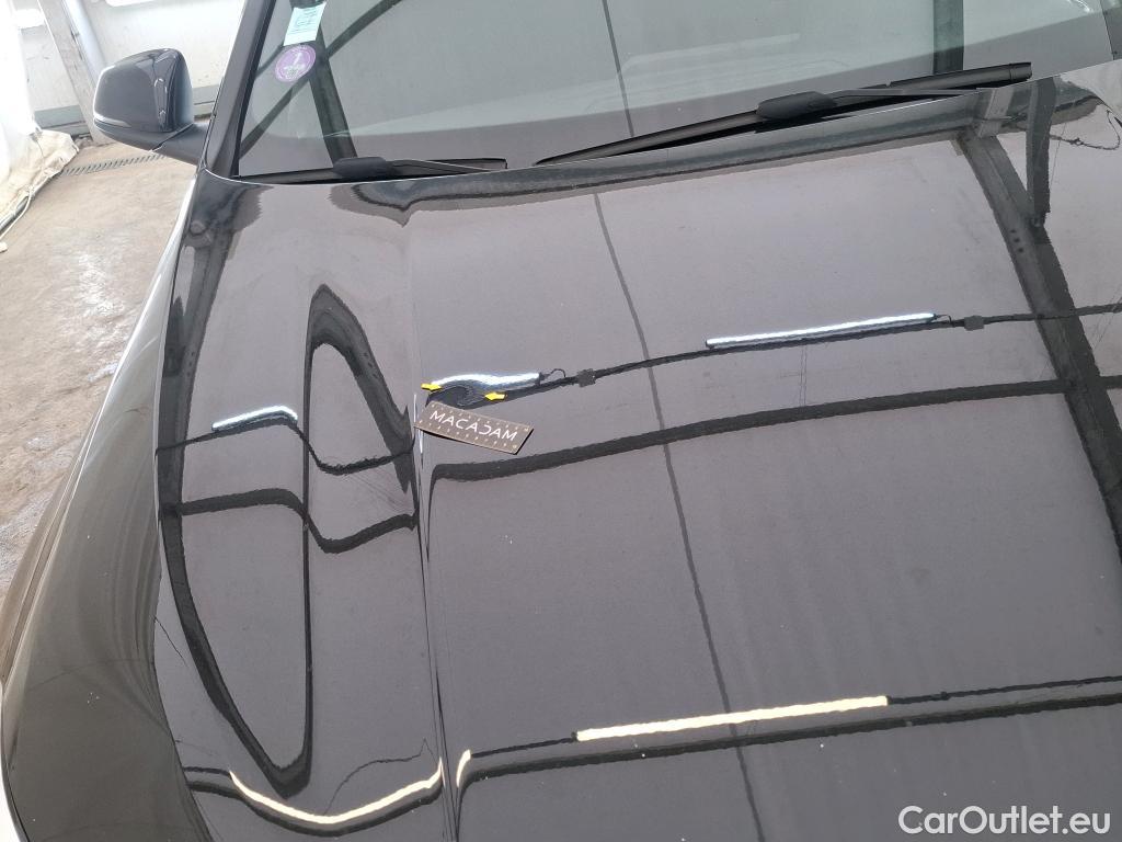  Bmw  Serie 1 BMW Série 1 / 2019 / 5P / Berline 1.5 116I Business Design #36