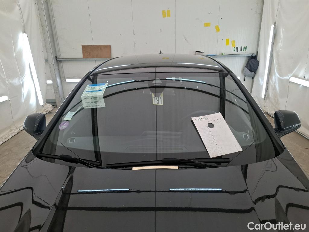  Bmw  Serie 1 BMW Série 1 / 2019 / 5P / Berline 1.5 116I Business Design #113