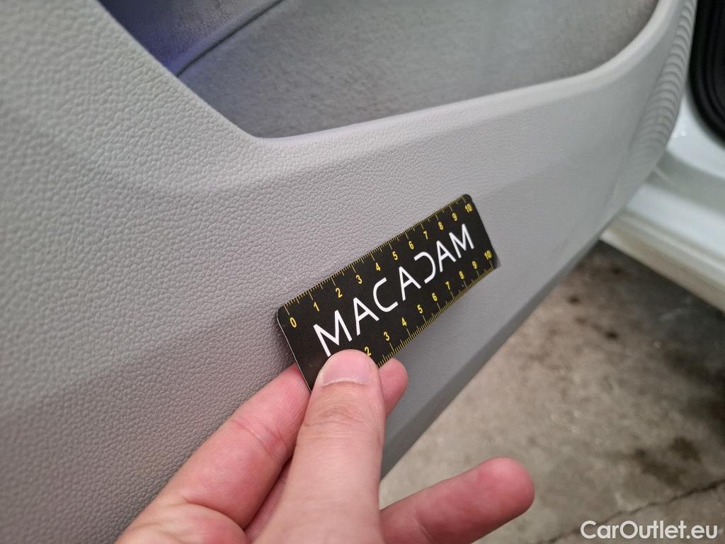  Volkswagen  Golf  VOLKSWAGEN / 2020 / 5P / Berline 2.0 TDI SCR 150 DSG7 Life Busi 1st #24