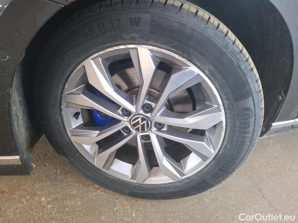  Volkswagen  Passat VOLKSWAGEN  / 2019 / 4P / Berline 1.4 TSI DSG HYBRIDE RECHARGEABLE GTE #9