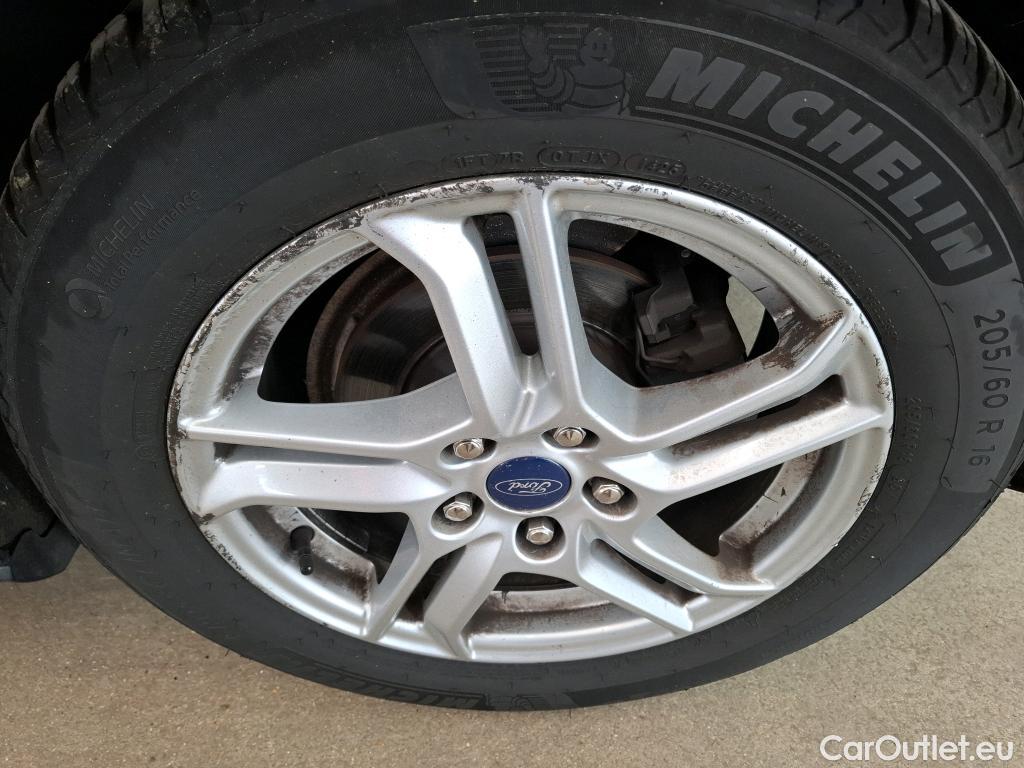  Ford  Focus  Berline Trend Business 1.5 EcoBlue 120CV BVA8 E6dT #14