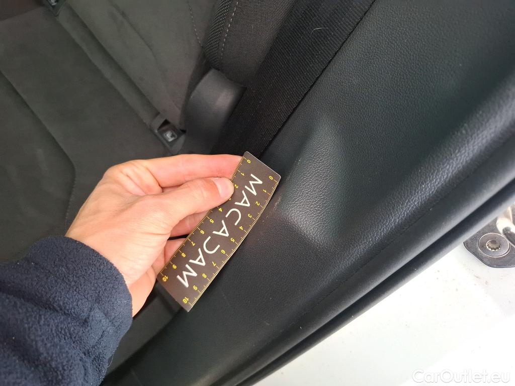  Volkswagen  Tiguan VOLKSWAGEN  / 2016 / 5P / SUV 2.0 TDI 150 DSG7 Match(SL) #10