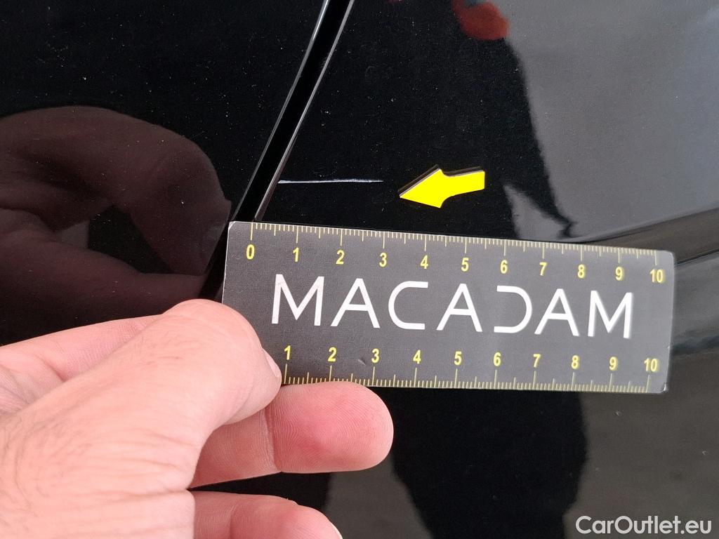  Bmw  Serie 1 BMW Série 1 / 2019 / 5P / Berline 1.5 116I Business Design #94