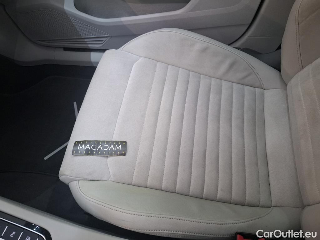  Volkswagen  Passat VOLKSWAGEN  / 2019 / 4P / Berline 1.4 TSI DSG HYBRIDE RECHARGEABLE GTE #19