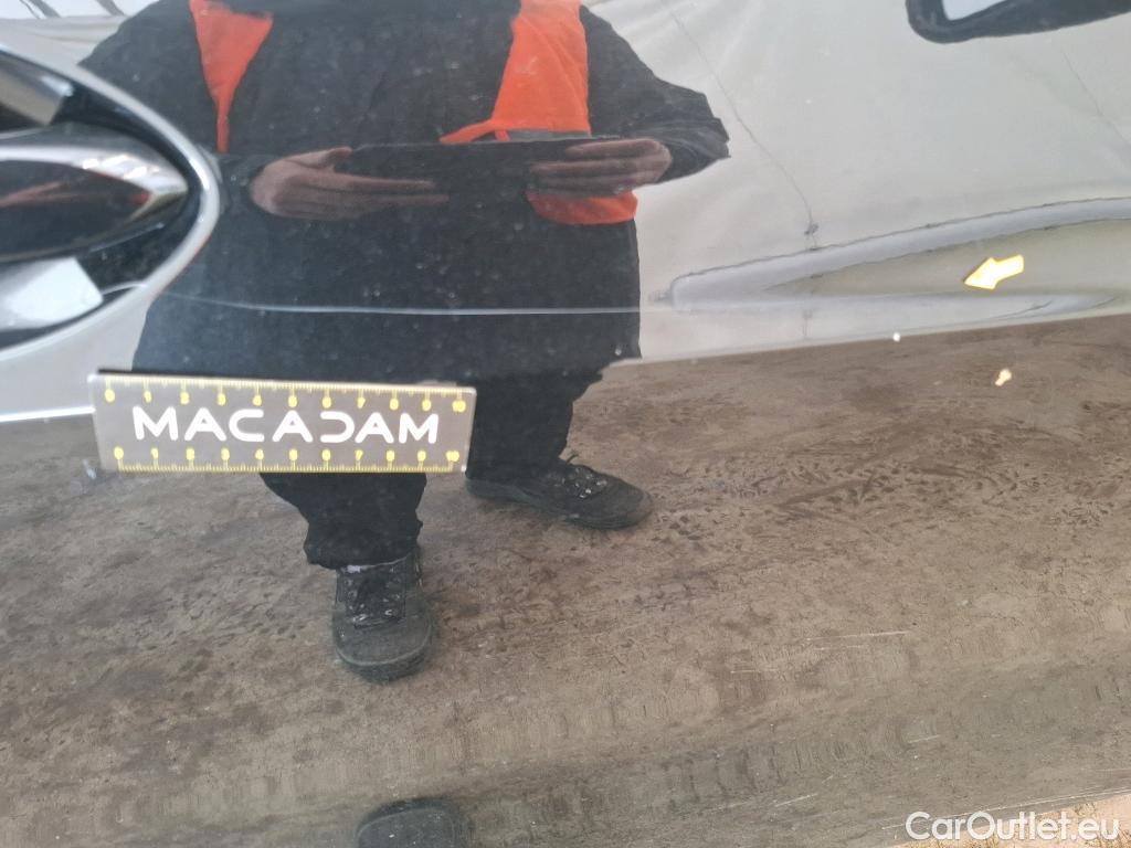  Bmw  Serie 1 BMW Série 1 / 2019 / 5P / Berline 1.5 116I Business Design #33