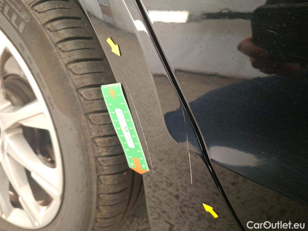  Audi  A4  Berline 30 TDI Business line 2.0 TDI 135CV BVA7 E6d #10