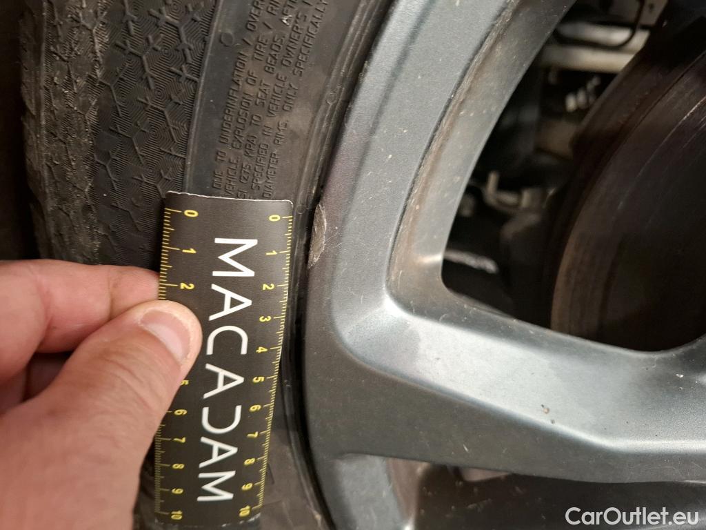  Ford  Kuga FORD  / 2019 / 5P / SUV 2.5 190 Hybrid FlexiFuel Pshif ST-Line B #9