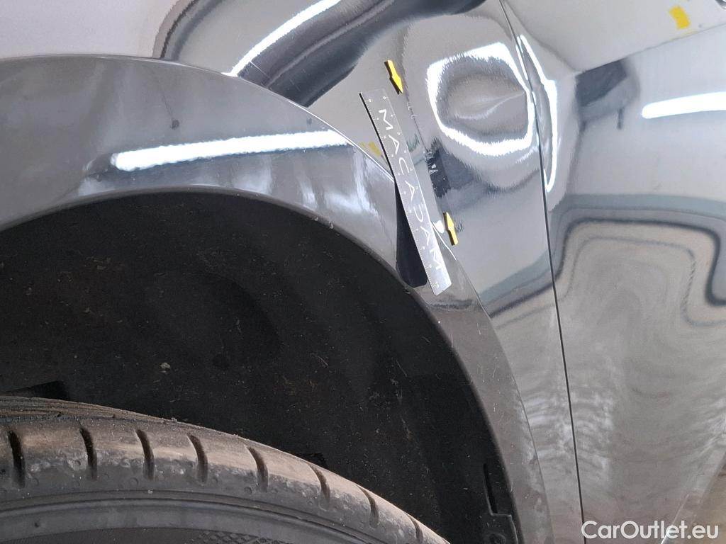  Bmw  Serie 1 BMW Série 1 / 2019 / 5P / Berline 1.5 116I Business Design #46