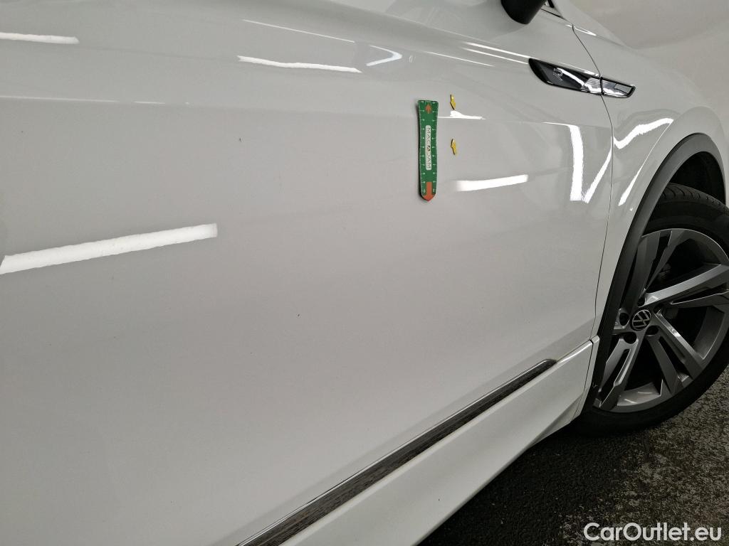  Volkswagen  Tiguan VOLKSWAGEN  / 2020 / 5P / SUV 2.0 TDI 150 DSG7 R-Line #1