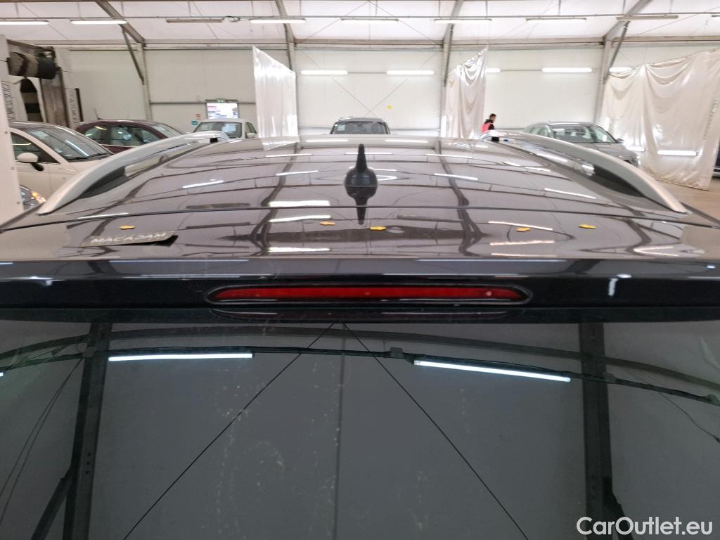  Volkswagen  Tiguan VOLKSWAGEN  / 2016 / 5P / SUV 1.5 TSI 150 EVO DSG7 Carat #13