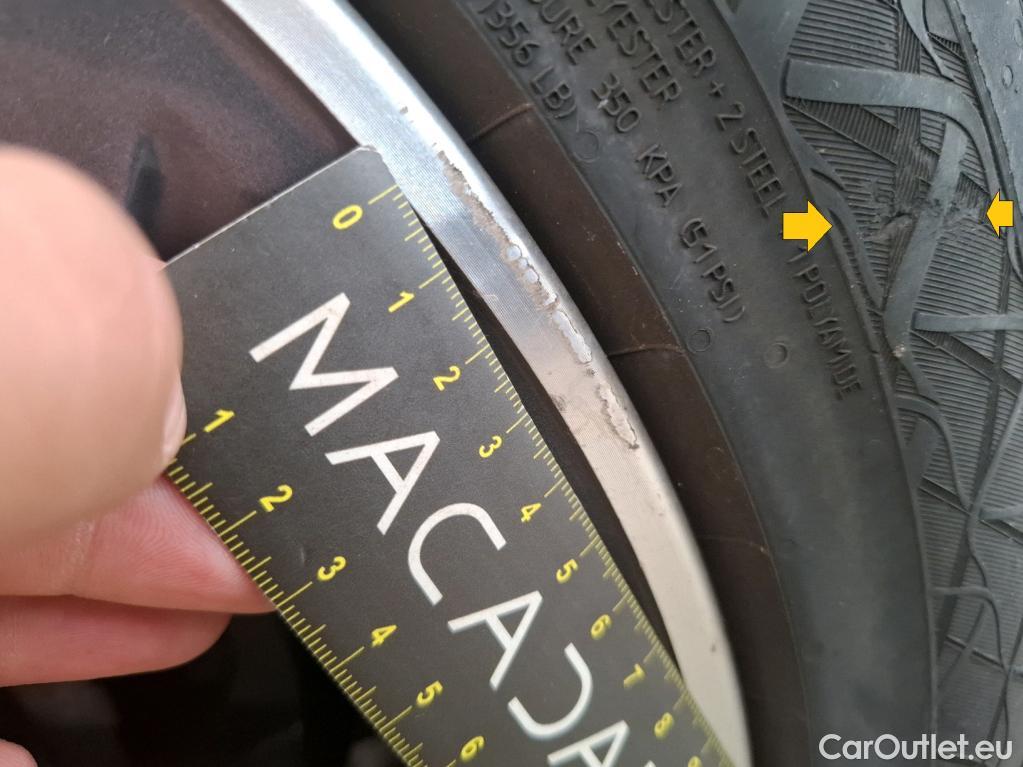  Bmw  Serie 1 BMW Série 1 / 2019 / 5P / Berline 1.5 116I Business Design #68