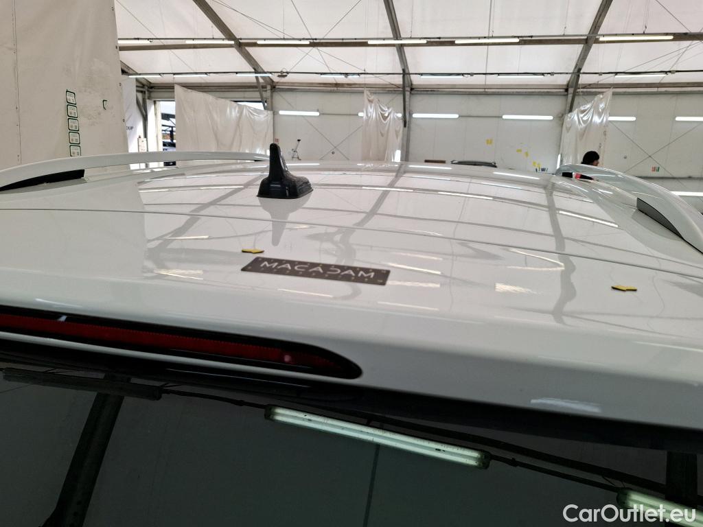  Volkswagen  Tiguan VOLKSWAGEN  / 2016 / 5P / SUV 2.0 TDI 150 DSG7 Match(SL) #7