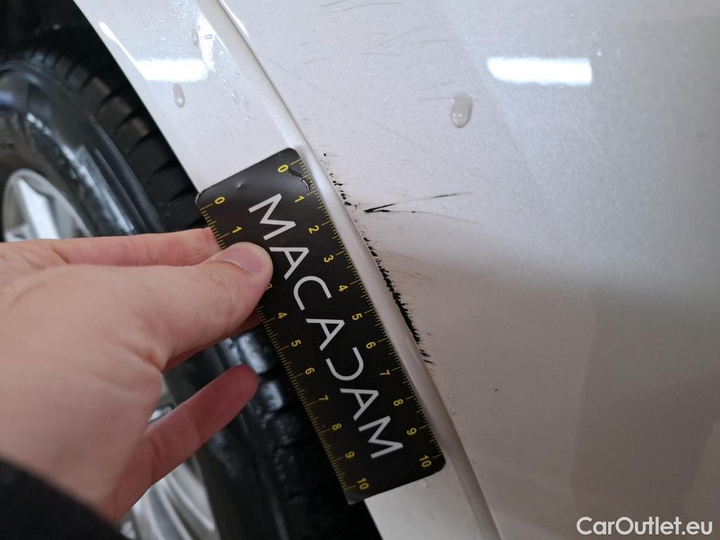  Ford  Kuga FORD  / 2019 / 5P / SUV 2.5 190 hybrid Flexifuel Pshift Vignale #4