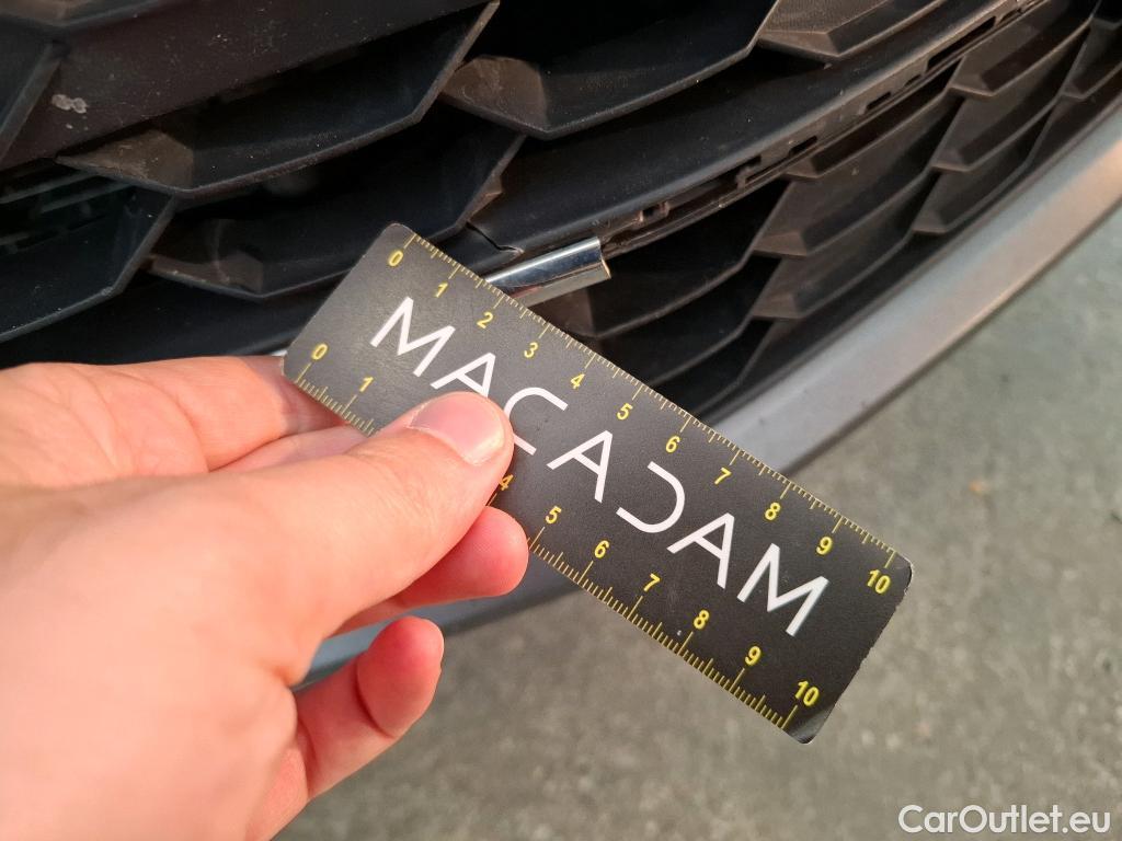  Volkswagen  Tiguan VOLKSWAGEN  / 2016 / 5P / SUV 1.5 TSI 150 EVO DSG7 Carat #8