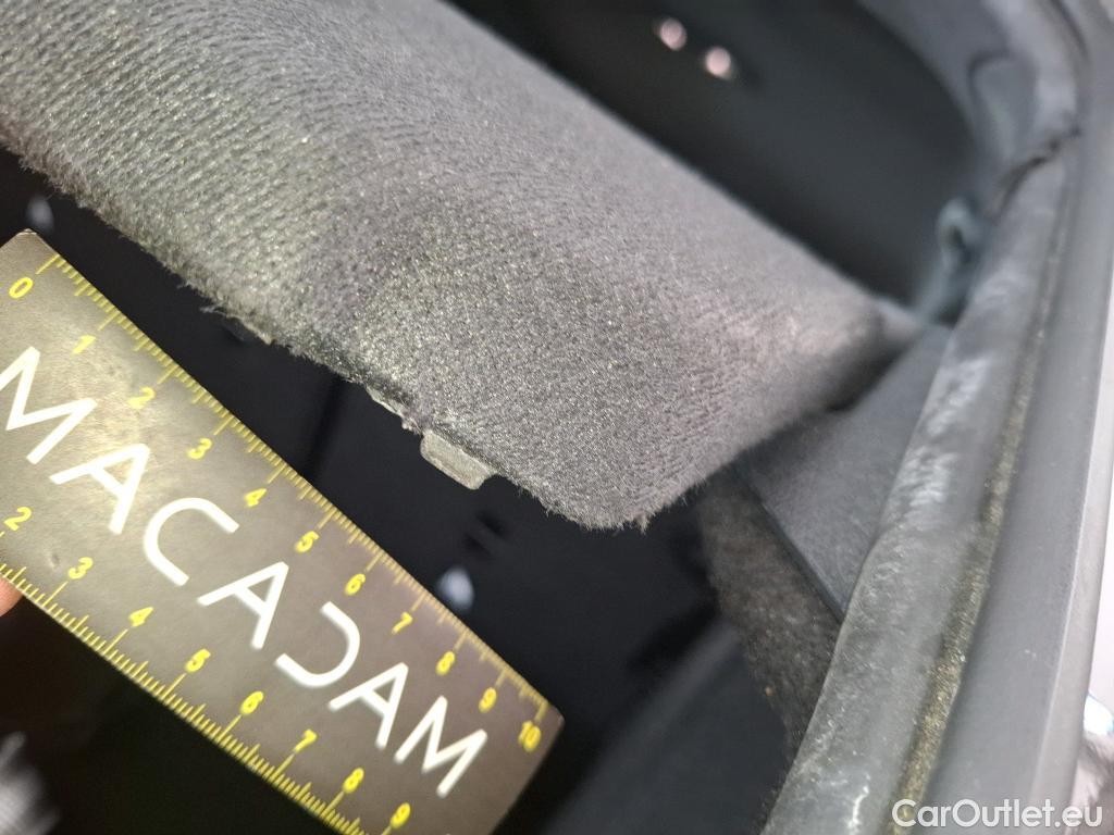  Bmw  Serie 1 BMW Série 1 / 2019 / 5P / Berline 1.5 116I Business Design #112