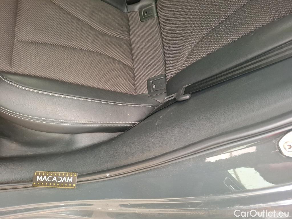  Audi  A3 AUDI  Berline 4p Berline 2.0 TDI 150 S TRONIC S LINE #40