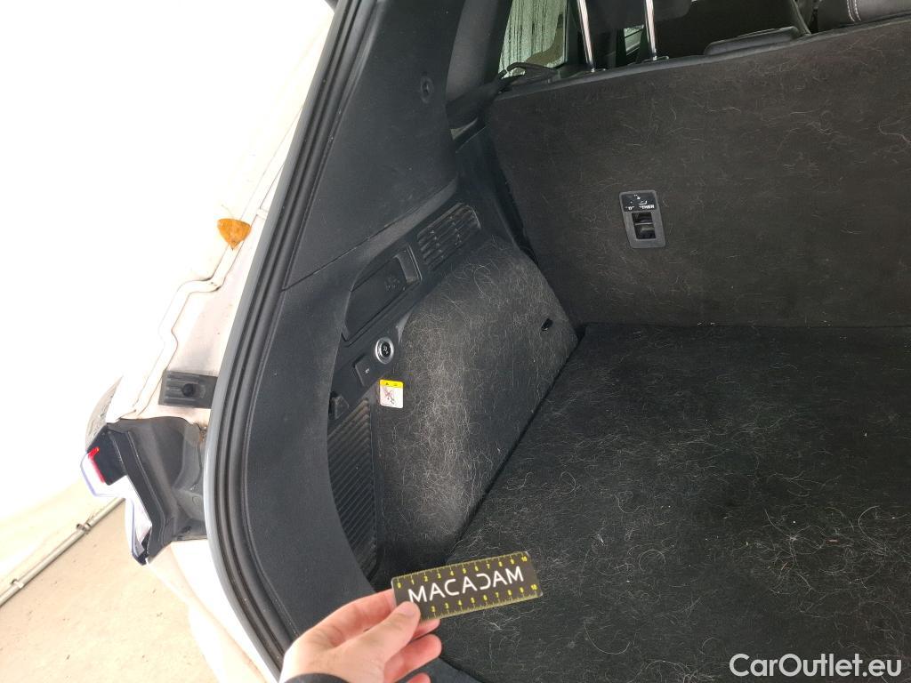  Ford  Kuga FORD  / 2019 / 5P / SUV 2.5 190 hybrid Flexifuel Pshift Vignale #19