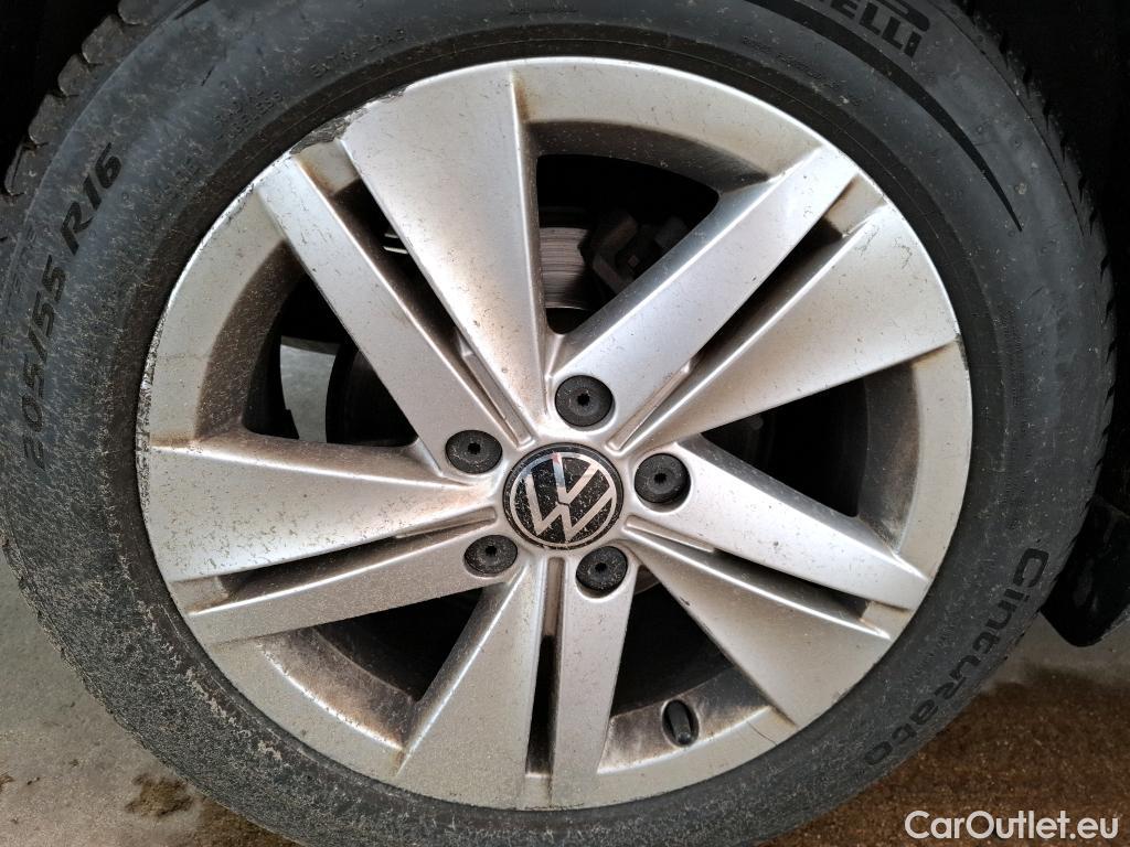  Volkswagen  Golf  VOLKSWAGEN SW / 2020 / 5P / Break 2.0 TDI SCR 115 DSG7 Life Business #20