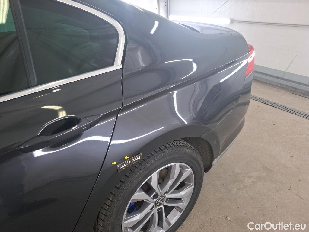  Volkswagen  Passat VOLKSWAGEN  / 2019 / 4P / Berline 1.4 TSI DSG HYBRIDE RECHARGEABLE GTE #15