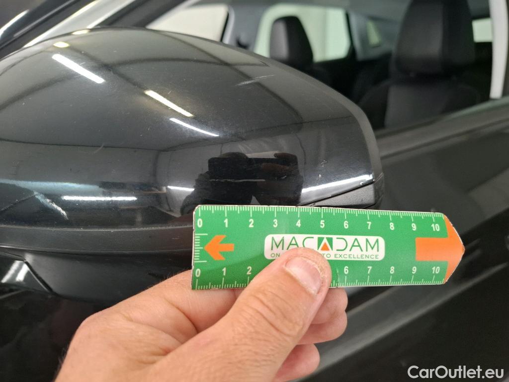  Opel   Grandland X Grandland X Elegance Business 1.5 130CV BVA8 E6d #47